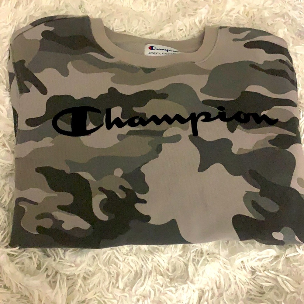 Men’s Small Champion Grey Camo Crewneck sweatshirt